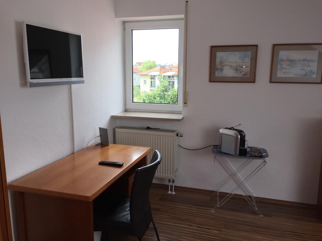Gaestezimmer Hausaeckerweg Ερλάνγκεν Εξωτερικό φωτογραφία